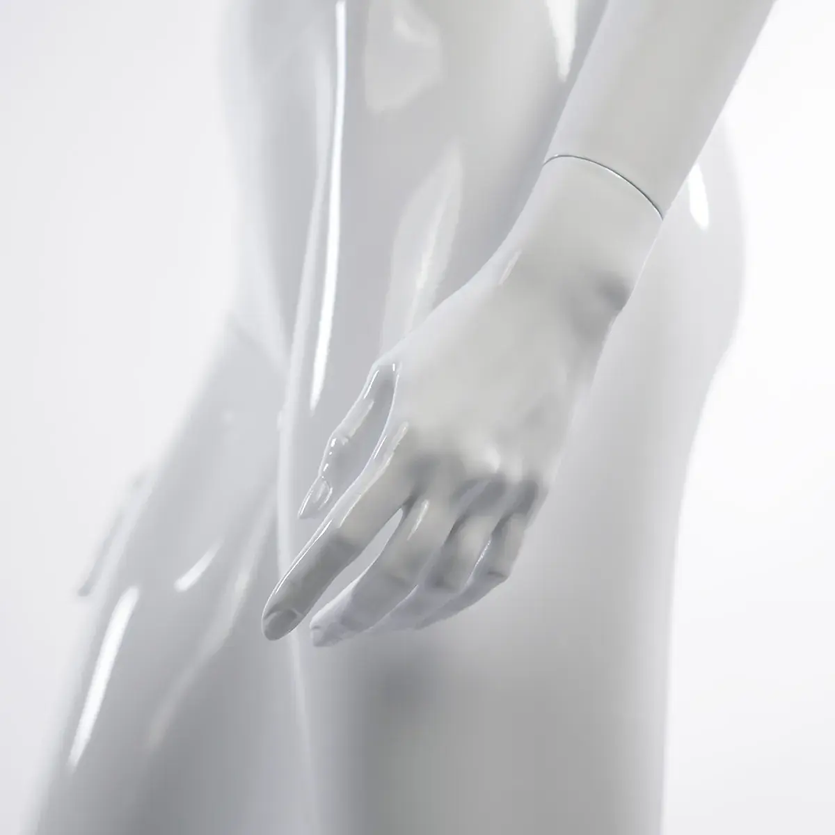Mannequin femme, finition laquée, bras le long du corps H 178 cm Fibre de verre - Blanc - Mannequins femmes-4