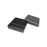 Coffret carton carré pour chocolats 4 rangées 12 x 12 x 3 cm carton 300 g/m² - Noir avec liseré doré - Paquet de 10 - Ballotins chocolats vides