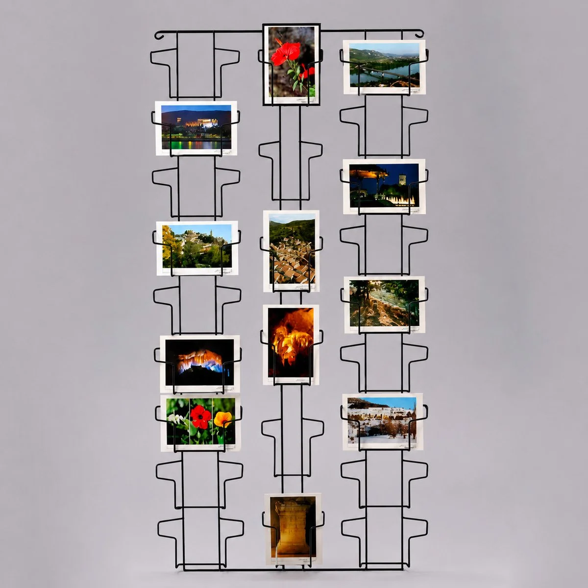 Présentoir cartes postales mural en métal 24 compartiments 50 x 100 cm - Noir - Présentoirs cartes postales, Présentoirs stylos