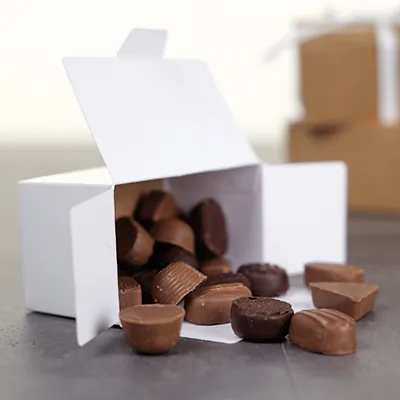 Ballotin chocolat carton blanc intérieur blanc 250g 11 x 6 x 5,8 cm - Ballotin chocolat vide - Lot de 25 - Ballotins chocolats vides-2