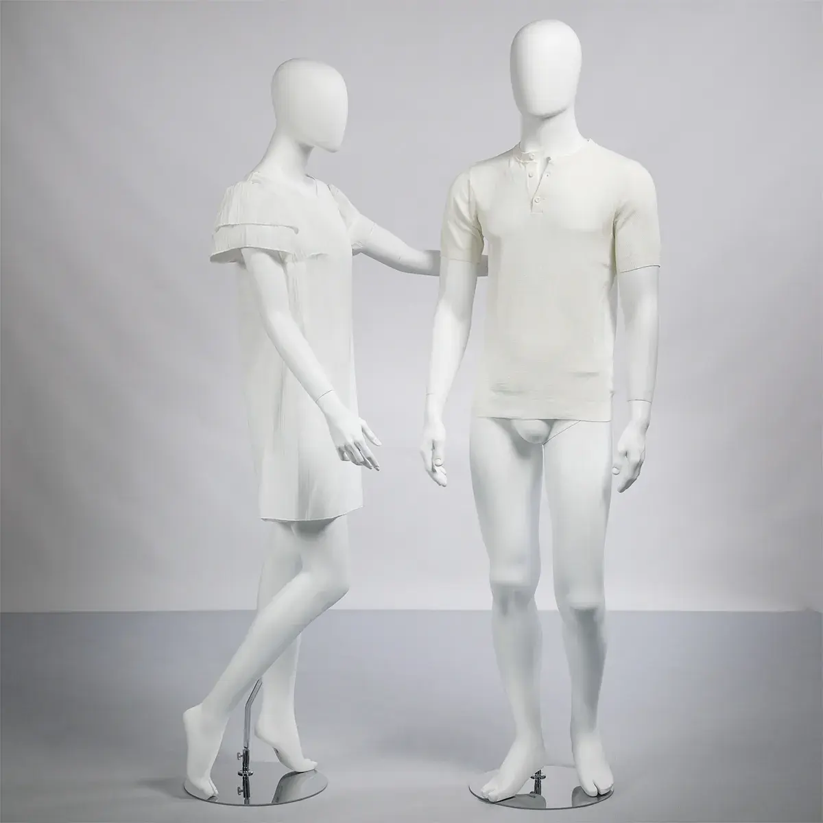 Mannequin homme, finition mate H 184 cm Fibre de verre - Blanc mat - Mannequins hommes-6