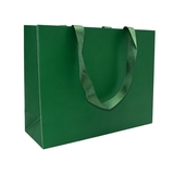 Sac papier gaufré pelliculé mat Vert avec poignées ruban 32 x 11 x 25 cm - Paquet de 20 - Sacs pelliculés unis, poignées ruban