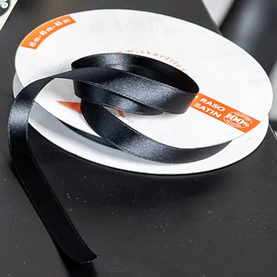 Ruban satin noir double face 16 mm x 45 m - Rubans tissu, Cordons-2