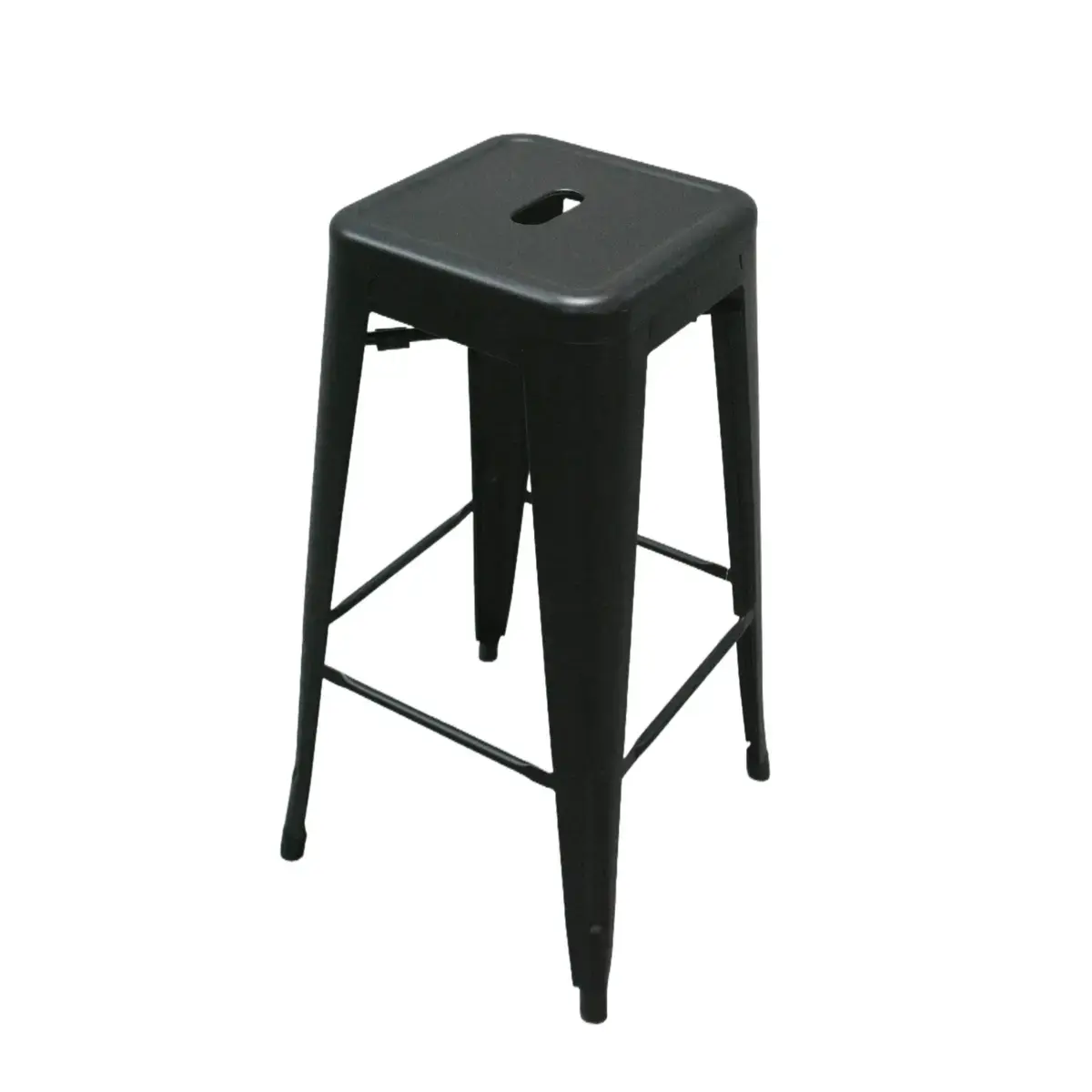 Tabouret de bar industriel empilable en métal noir H77cm – Assise avec passe-main - Tabourets