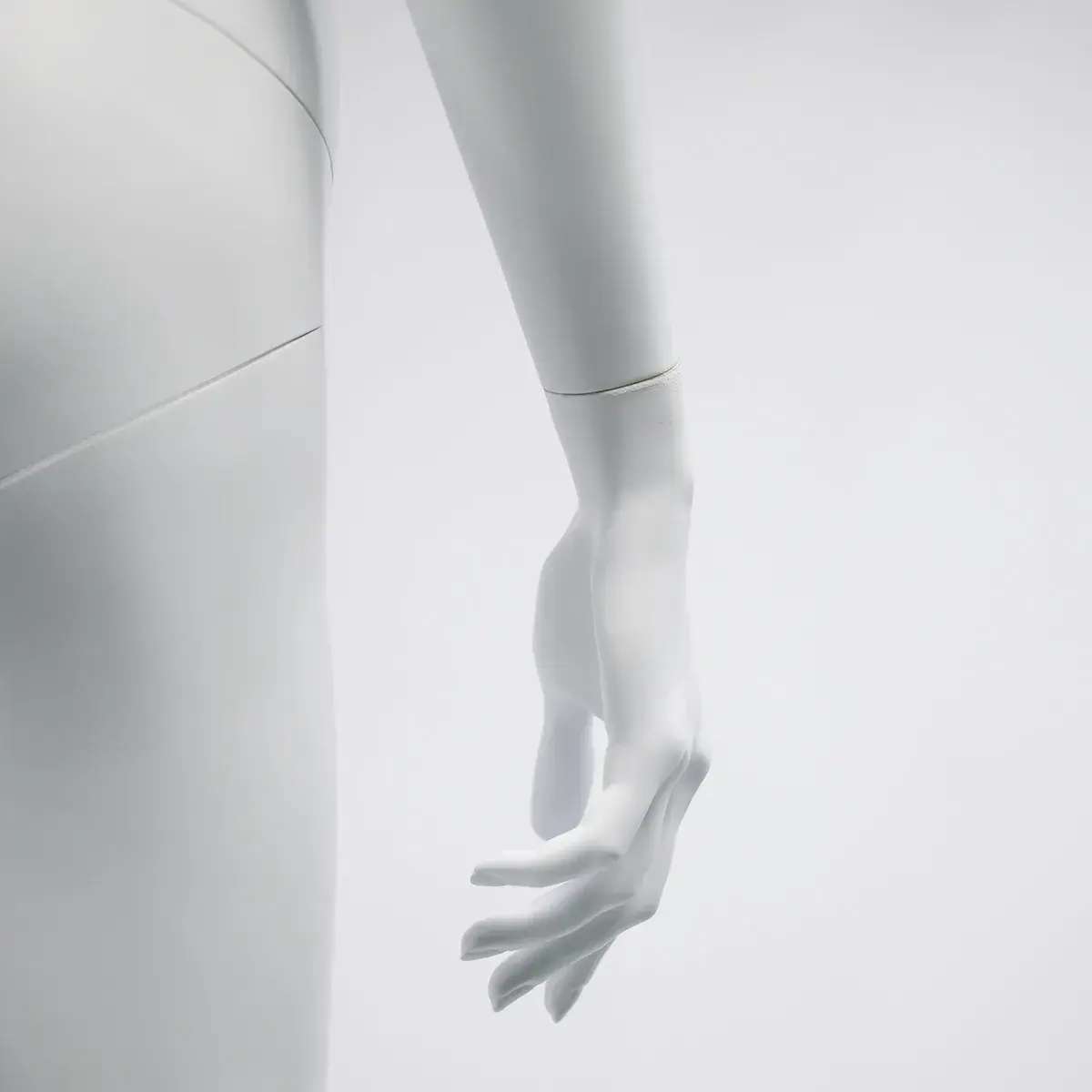 Mannequin femme, cheveux sculptés, bras long du corps H 178 cm Fibre de verre - Blanc - Mannequins femmes-4