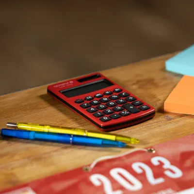 Calculatrice de poche 10 chiffres OLYMPIA LCD 1110 - Rouge - Calculatrices imprimantes, Calculatrices de bureau, Calculatrices de poches-2